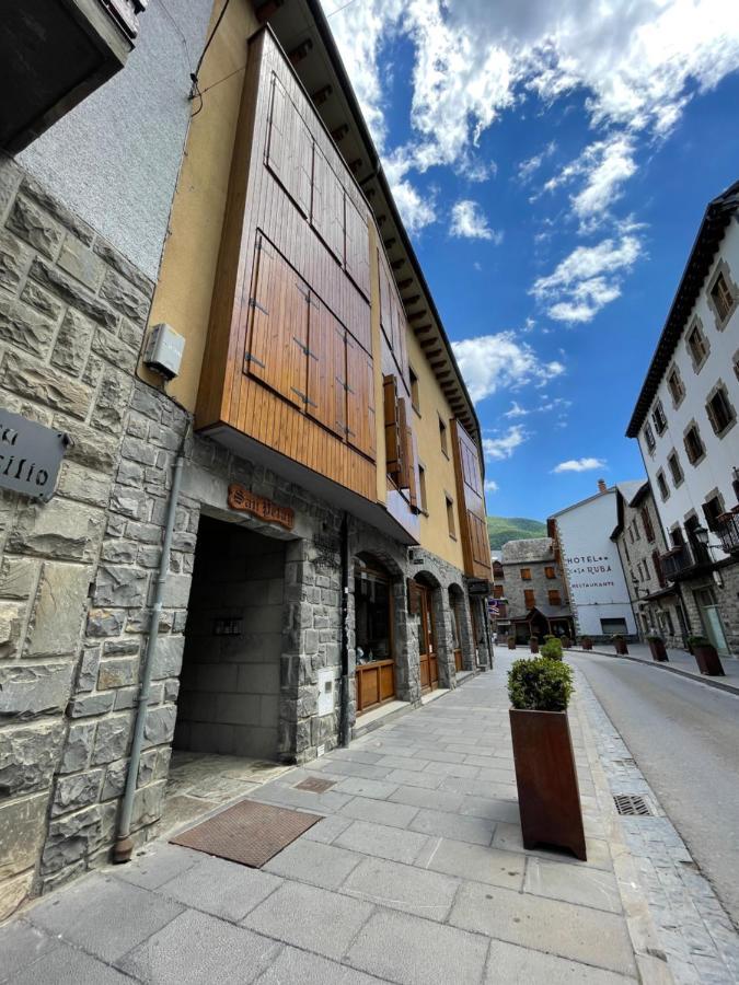 El Atico Nuevo En El Centro Con Ascensor, Garaje, Aire Acondicionado Y Wifi Apartment Биескас Екстериор снимка
