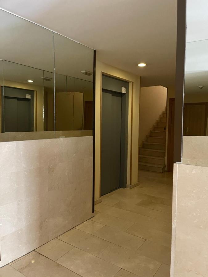 El Atico Nuevo En El Centro Con Ascensor, Garaje, Aire Acondicionado Y Wifi Apartment Биескас Екстериор снимка