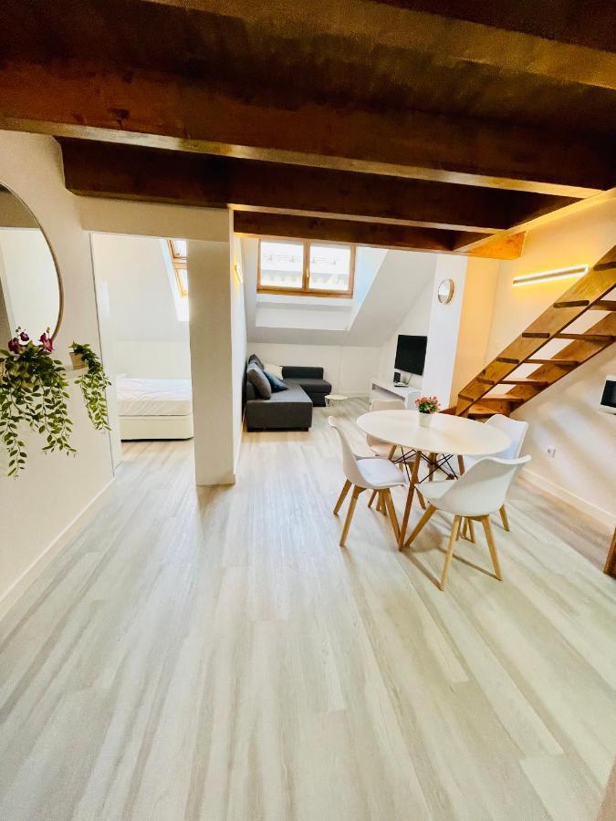 El Atico Nuevo En El Centro Con Ascensor, Garaje, Aire Acondicionado Y Wifi Apartment Биескас Екстериор снимка