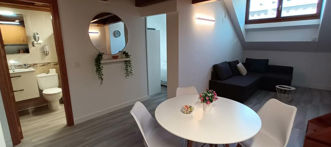 El Atico Nuevo En El Centro Con Ascensor, Garaje, Aire Acondicionado Y Wifi Apartment Биескас Екстериор снимка